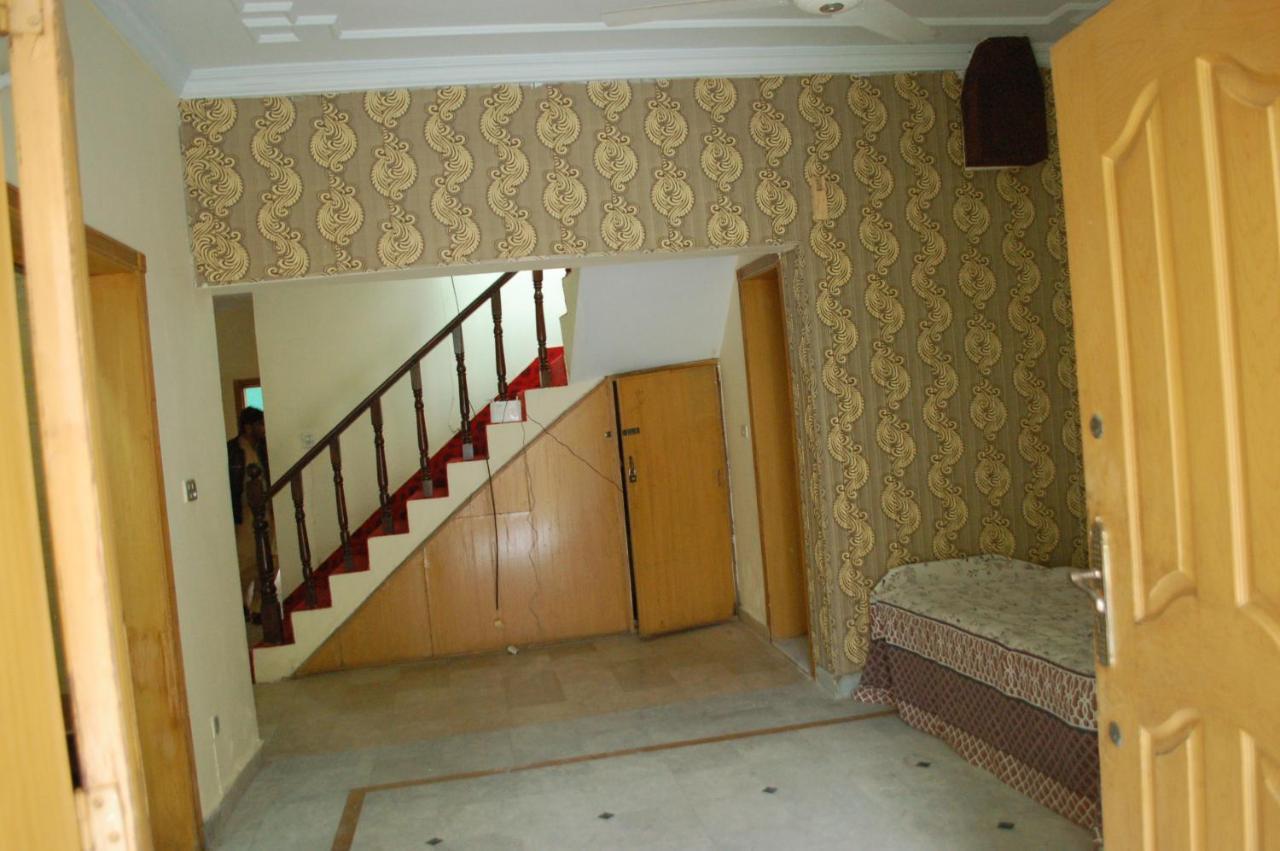 Khyber Inn Islamabad Exterior foto